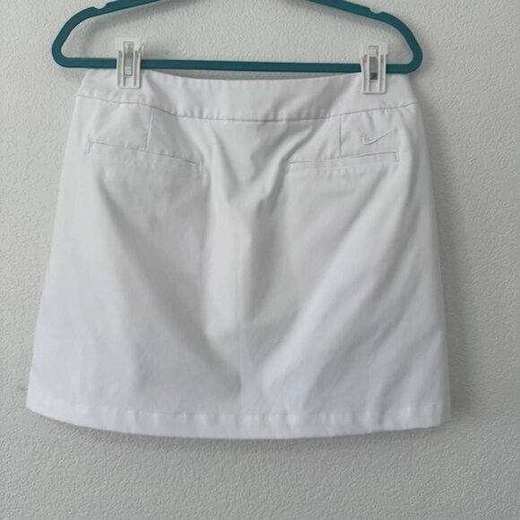 Nike‎ Golf Wome's White Skort with Pockets Size 8 - Picture 8 of 9